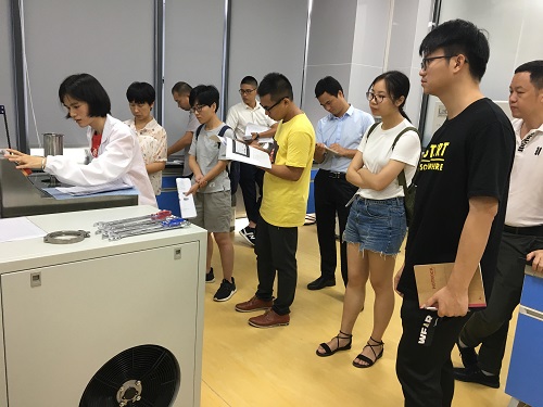 火炬石墨烯平台举办今年第三场专业仪器检测培训